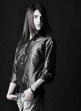 yakışıklı delikanlı