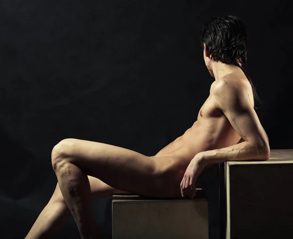 Joven desnudo —  Fotos de Stock