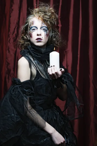 Mujer con maquillaje creativo. Tema Halloween . —  Fotos de Stock