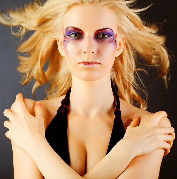 Sexig kvinna med kreativa makeup — Stockfoto