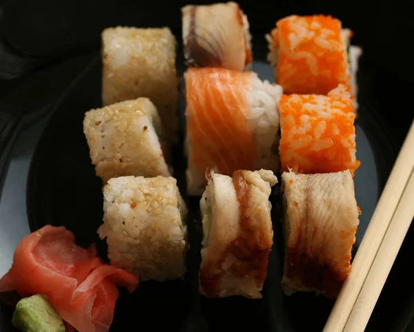 Sushi a rohlíky — Stock fotografie