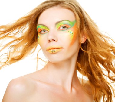 Güzel görünüyorsun. Genç kadın .