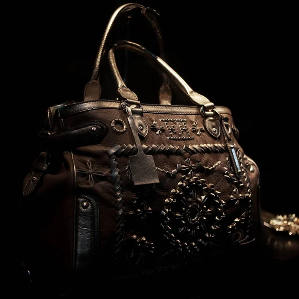 Handbag exposed in a shop-window — Stock Photo, Image