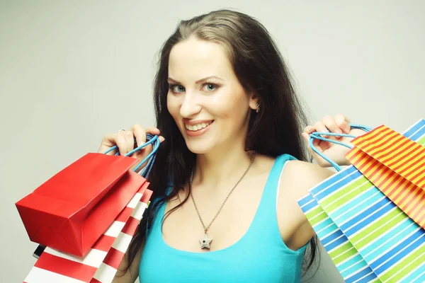 Mujer con bolsas de compras — Foto de Stock