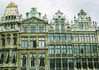 GuildHalls tarihinde grand place, brussels, Belçika. 