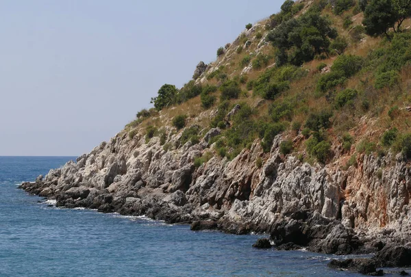 Rock and Mediterranean sea — Stock Photo, Image