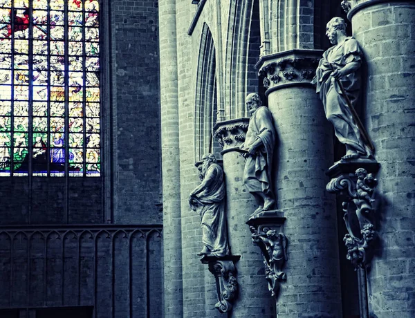 Interieur van Sint-Michiel en Sint-Goedele kathedraal, Brussel, — Stockfoto