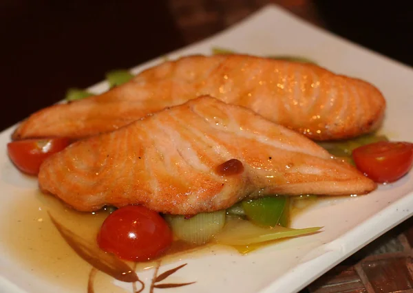 Fish food on plate — Stock Photo, Image