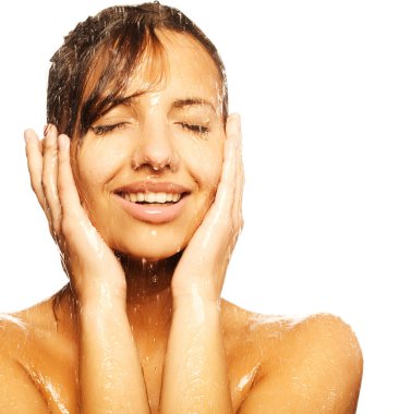 kadının yüzü ile su damlası