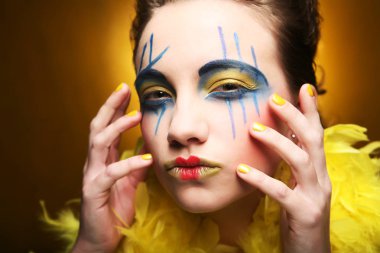 çılgın kız studuo vurdu