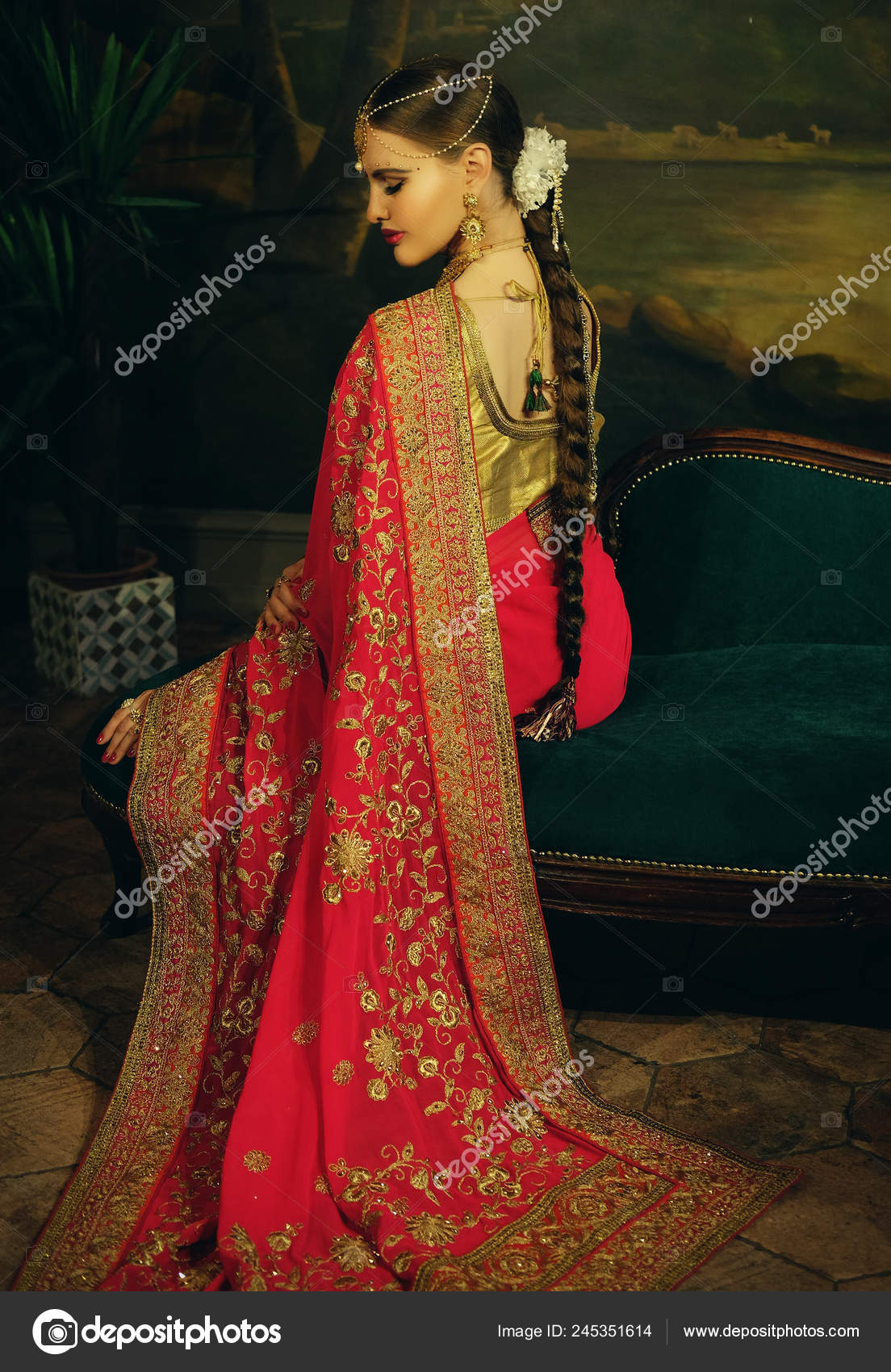Portrait smiling of beautiful indian girl at Young woman