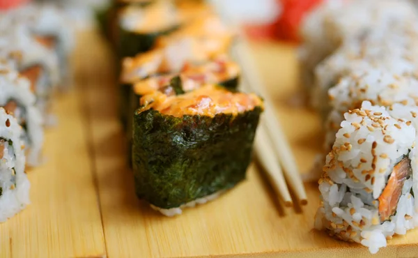 Японські страви. суші . — стокове фото