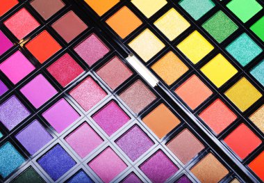 çok renkli göz gölgeler