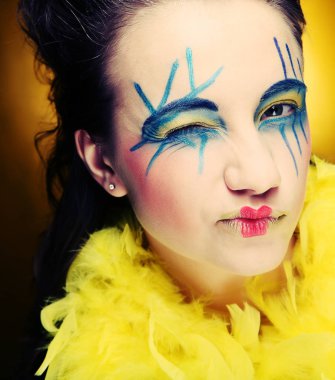 yaratıcı visage çılgın kız