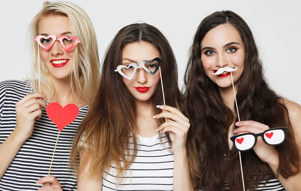 Three girls best friends ready for party — Stock Photo, Image