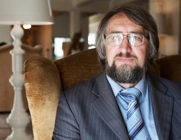  Başarılı kıdemli iş adamı 