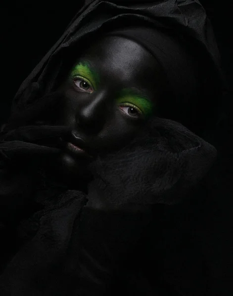 Model z black face. — Zdjęcie stockowe