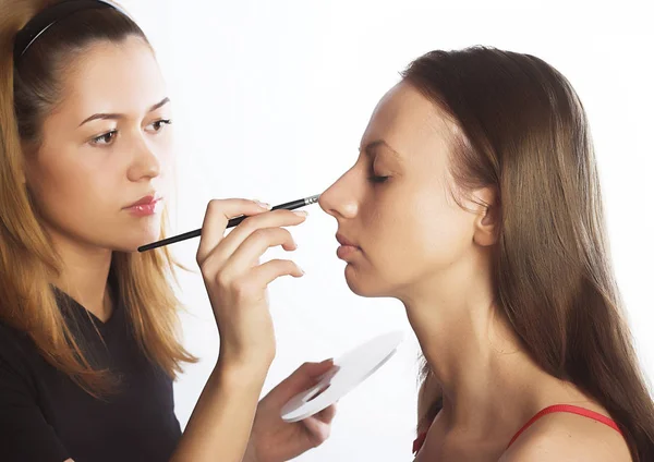 Maquillaje artista en el trabajo —  Fotos de Stock