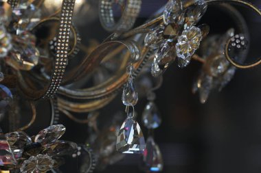 Tavan lambaları, mağazadaki avizeler, kapatın.