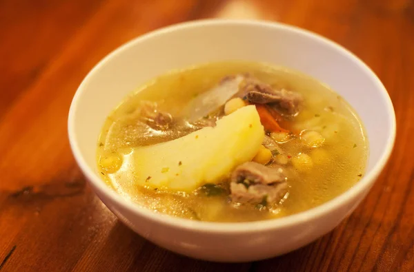 Georgische Suppe kharcho, aus nächster Nähe — Stockfoto