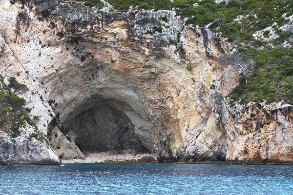 Hav och klippor-en vacker utsikt över ön Zakynthos i Grekland — Stockfoto
