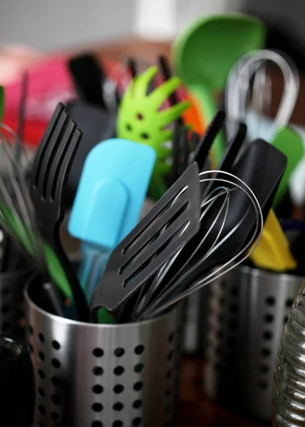 Kitchen cutlery kept in box, close up — Stock Photo, Image
