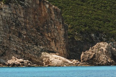 Yunanistan 'ın Zakynthos adasındaki mavi mağaralar, seyahat kavramı
