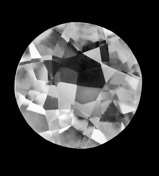 Diamante grande isolado em preto — Fotografia de Stock