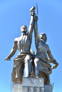 Rusya, Moskova, VDKNh, 21 Mayıs 2018: anıt Paslanmaz işçi ve kolhoz kadın