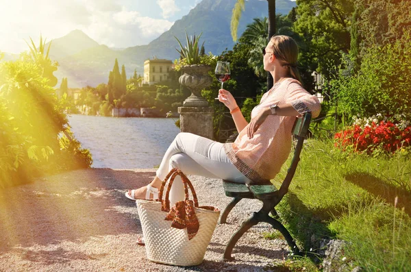 Girl Wineglass Como Lake Italy — Stock Photo, Image