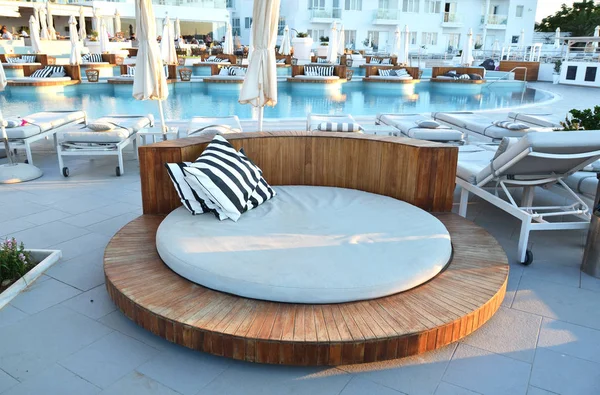 Pooll lounge trendy modern yüzme