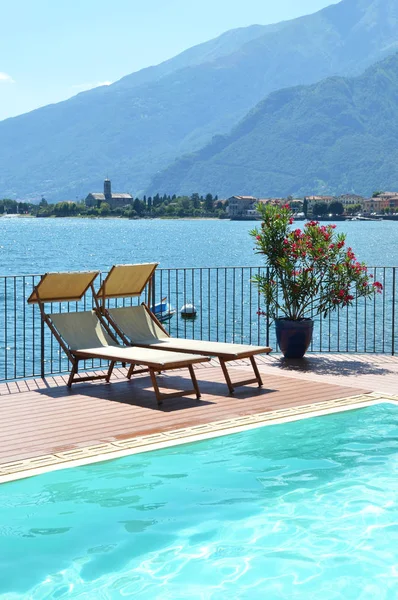 Sundeds mot Como lake, Italien — Stockfoto