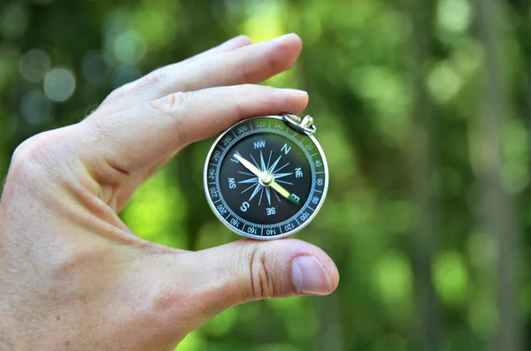 Compass in the hand — Stock Photo, Image