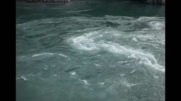 Whirlpool Gevormd Door Berg Rivier Katun Water Verzadigde Turquoise Kleur — Stockvideo