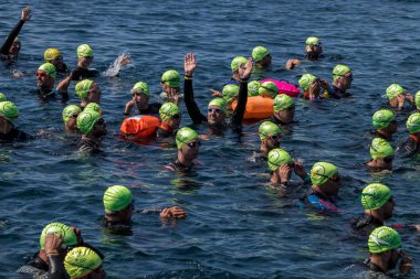 Üçüncü popüler Crossing Yüzme Şampiyonası Palamos İspanya'nın küçük bir kasabasında. 05. 20. 2018 İspanya