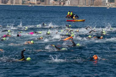 Üçüncü popüler Crossing Yüzme Şampiyonası Palamos İspanya'nın küçük bir kasabasında. 05. 20. 2018 İspanya