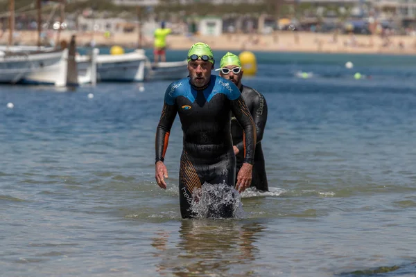 第三个普遍的横渡游泳冠军在一个小镇帕拉莫斯西班牙 2018西班牙 — 图库照片