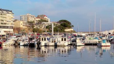 İspanyol küçük bir kasabada Palamos, 18 liman. 05. 2018 İspanya