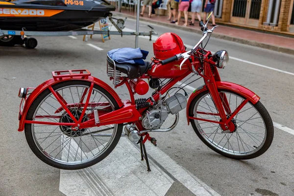 Jahre Altes Rotes Motorrad Palamos 02018 Spanien — Stockfoto