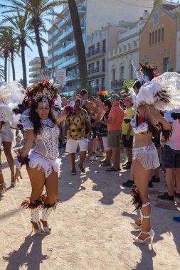 Lezbiyen, Eşcinsel, biseksüel ve transseksüel insanların sokaklarda Sitges, İspanya'nın 17 gururu. Haziran, 2018