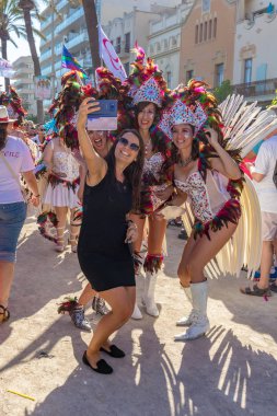 Lezbiyen, Eşcinsel, biseksüel ve transseksüel insanların sokaklarda Sitges, İspanya'nın 17 gururu. Haziran, 2018