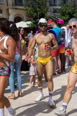 Lezbiyen, Eşcinsel, biseksüel ve transseksüel insanların sokaklarda Sitges, İspanya'nın 17 gururu. Haziran, 2018