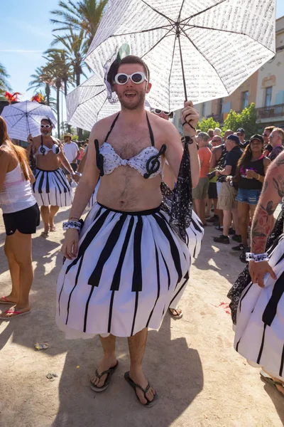 Lezbiyen, Eşcinsel, biseksüel ve transseksüel insanların sokaklarda Sitges, İspanya'nın 17 gururu. Haziran, 2018