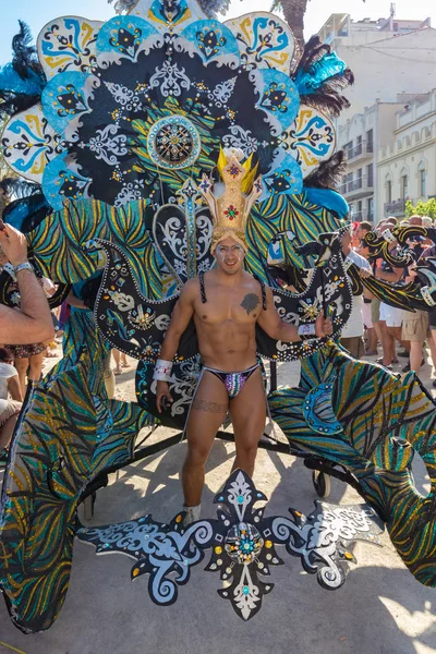 Lezbiyen, Eşcinsel, biseksüel ve transseksüel insanların sokaklarda Sitges, İspanya'nın 17 gururu. Haziran, 2018