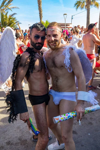 Lezbiyen, Eşcinsel, biseksüel ve transseksüel insanların sokaklarda Sitges, İspanya'nın 17 gururu. Haziran, 2018