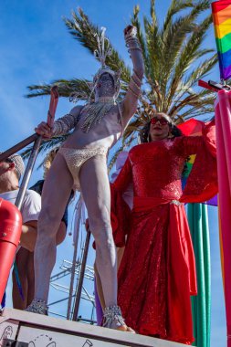 Lezbiyen, Eşcinsel, biseksüel ve transseksüel insanların sokaklarda Sitges, İspanya'nın 17 gururu. Haziran, 2018