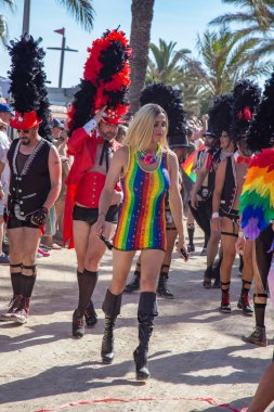 Lezbiyen, Eşcinsel, biseksüel ve transseksüel insanların sokaklarda Sitges, İspanya'nın 17 gururu. Haziran, 2018