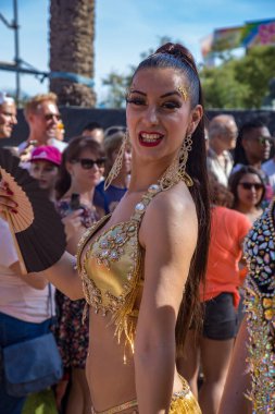 Lezbiyen, Eşcinsel, biseksüel ve transseksüel insanların sokaklarda Sitges, İspanya'nın 17 gururu. Haziran, 2018