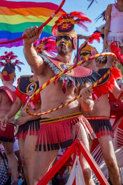 Lezbiyen, Eşcinsel, biseksüel ve transseksüel insanların sokaklarda Sitges, İspanya'nın 17 gururu. Haziran, 2018