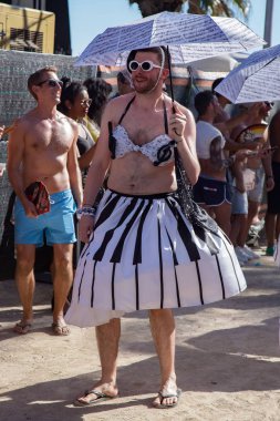 Lezbiyen, Eşcinsel, biseksüel ve transseksüel insanların sokaklarda Sitges, İspanya'nın 17 gururu. Haziran, 2018